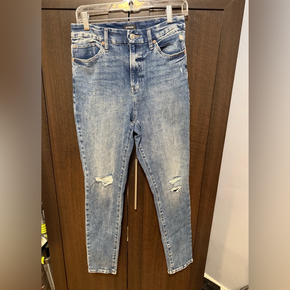 Express Women's Light Blue Skinny Jeans